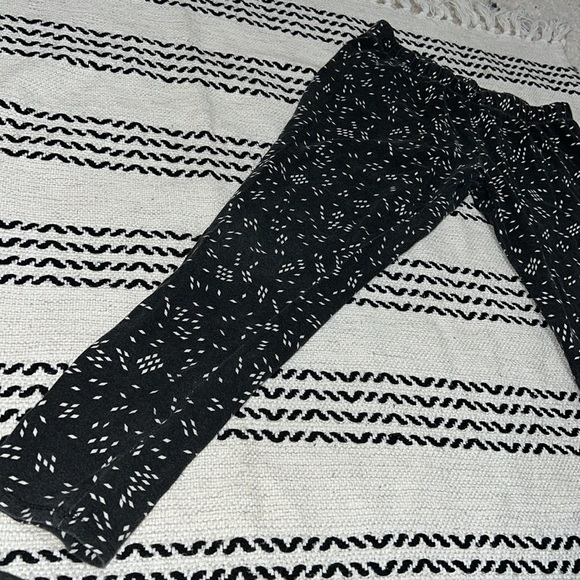 Printed Stretchy Leggings - Picture 4 of 7
